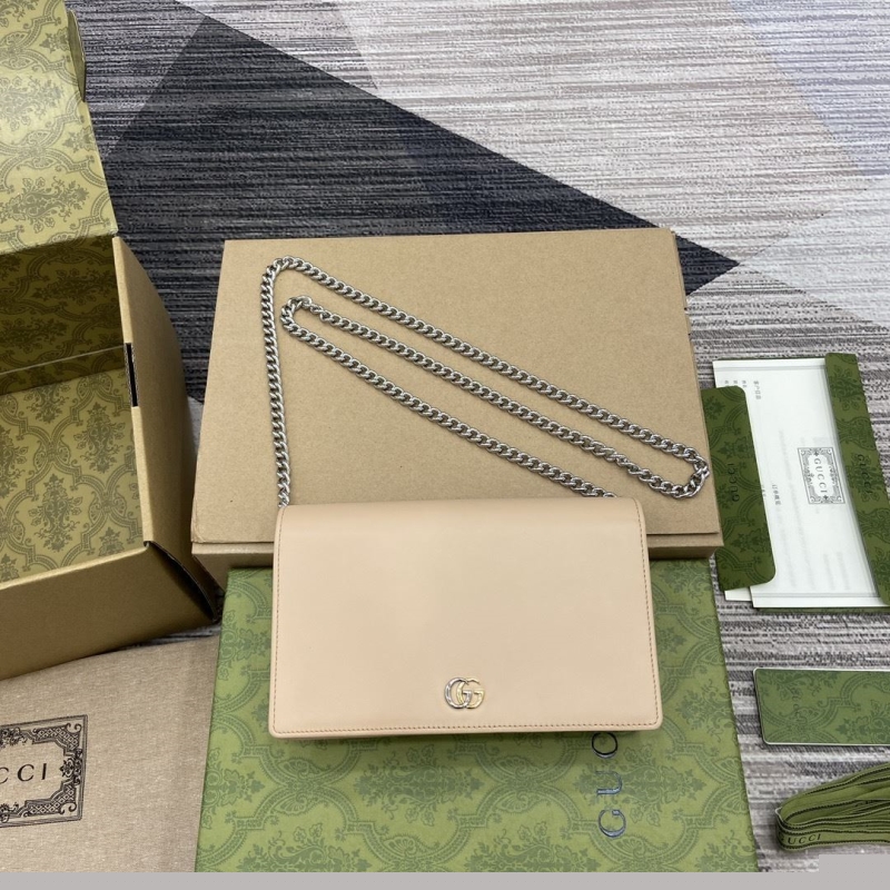 G*u*i wallets & purse